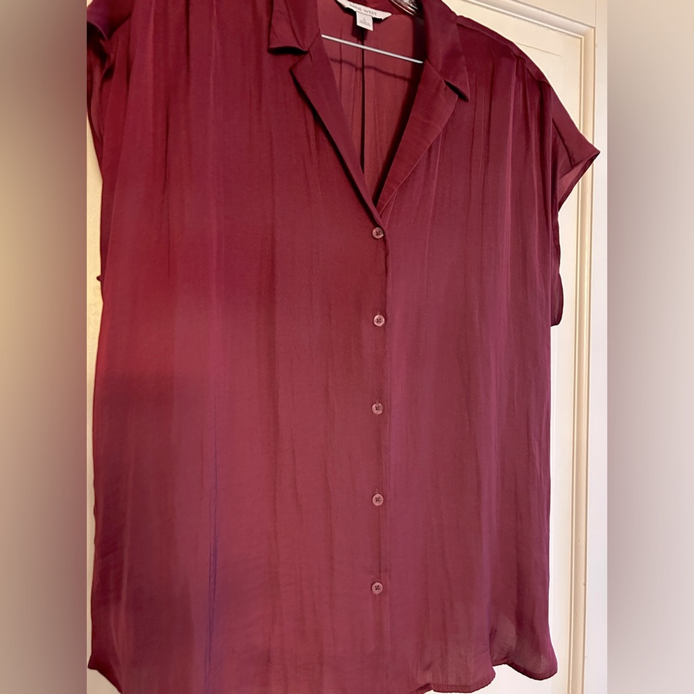 Women’s dress shirts